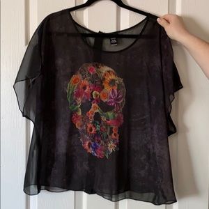 Like new torrid skull top